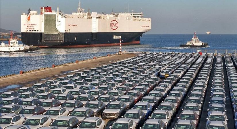 Így rohanja le Európát a BYD: újabb óriáshajó indul útnak ötezer autóval