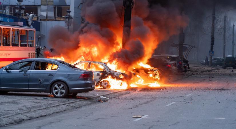 Siklóbombákkal támadták az oroszok Zaprizzsját, legalább 13 ember meghalt