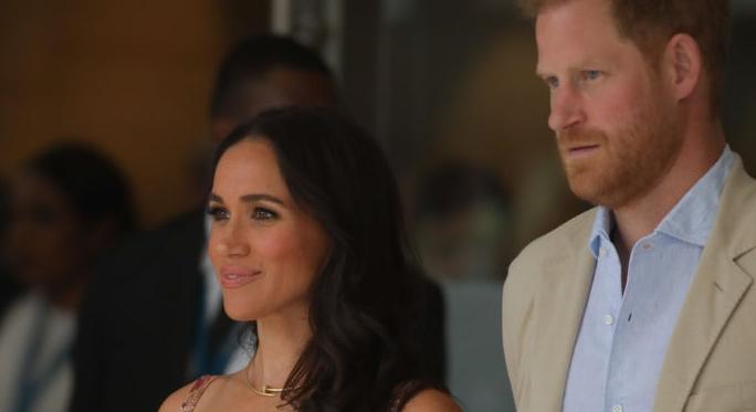 Harry herceg és Meghan Markle menekülni kénytelen 14 millió dolláros otthonából a pusztító erdőtűz miatt