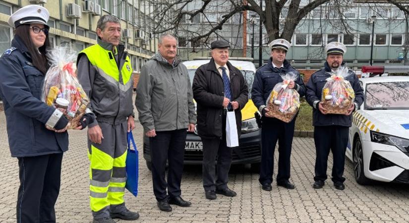 Elismerében részesítették az Esztergomi Rendőrkapitányság baleseti helyszínelőjét