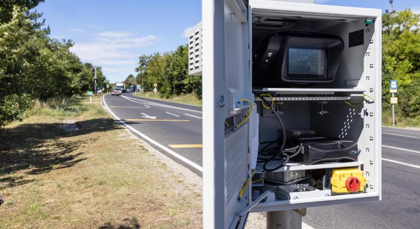 Újabb magyar város lepnek el a traffiboxok – mutatjuk az új mérési helyeket