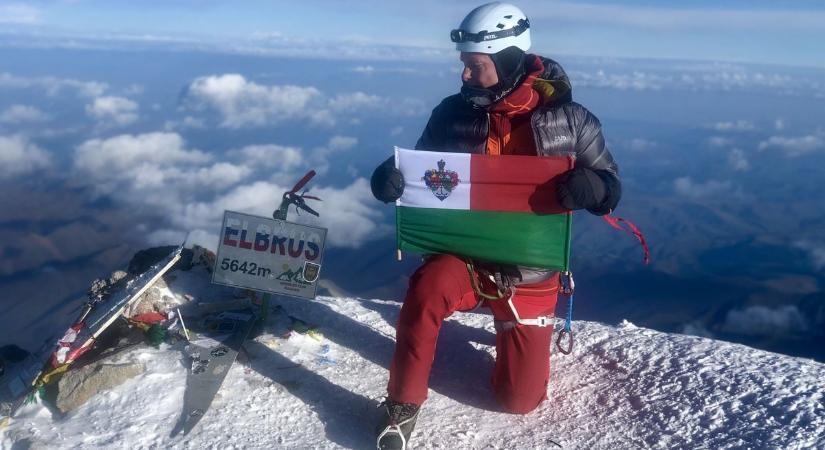 A balatonlellei hegymászó paprikás csirkét evett a legmagasabb csúcsokon