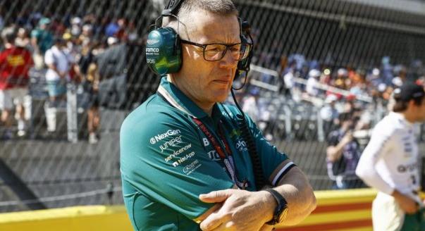 F1-es csapatfőnököt vált az Aston Martin