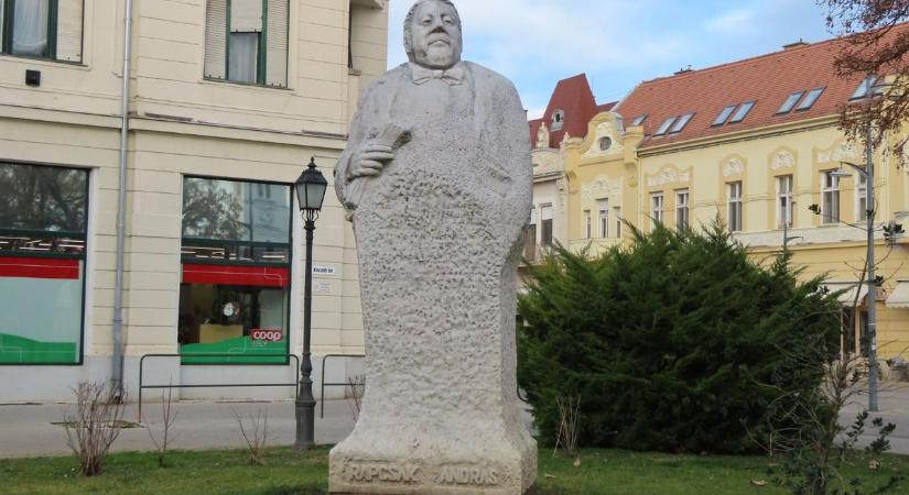 Márki-Zay Péterék a Rapcsák-szobor körüli vitával a fontosabb ügyekről terelik el a figyelmet