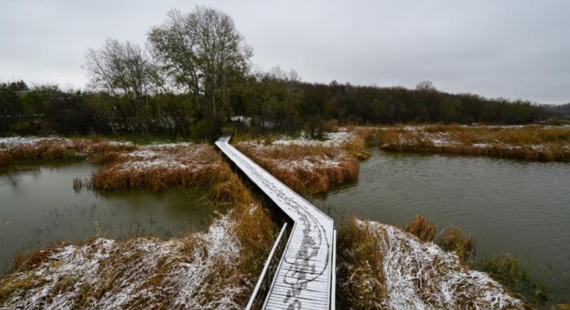 Péntekre több mint 10 Celsius-fokkal esik vissza a hőmérséklet