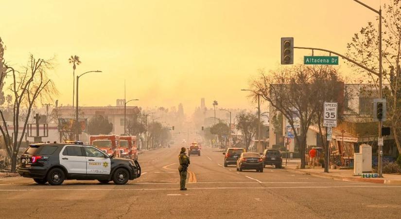 Sokkoló felvétel: így fogták el a Los Angeles-i gyújtogatás gyanúsítottját  videó