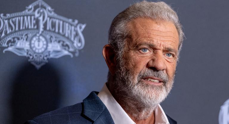 Mel Gibson csak egy podcastre ugrott ki, mire haza ért, a háza hamuvá égett