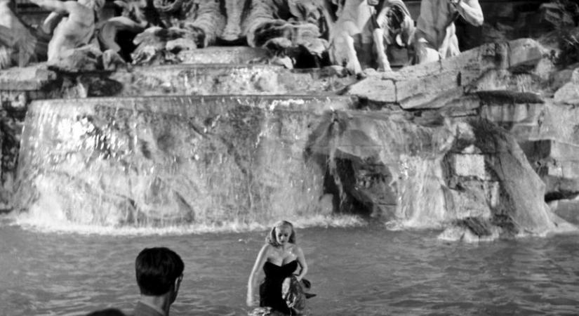 A Trevi-kútban fürdött és instant legendává vált Anita Ekberg