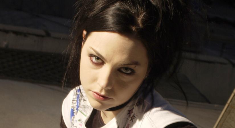 Emlékszel az Evanescence vadóc énekesnőjére? Így néz ki ma Amy Lee, 43 évesen – Fotók