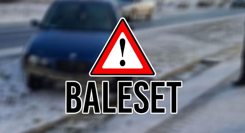 Újabb balesettel indult a hétvége