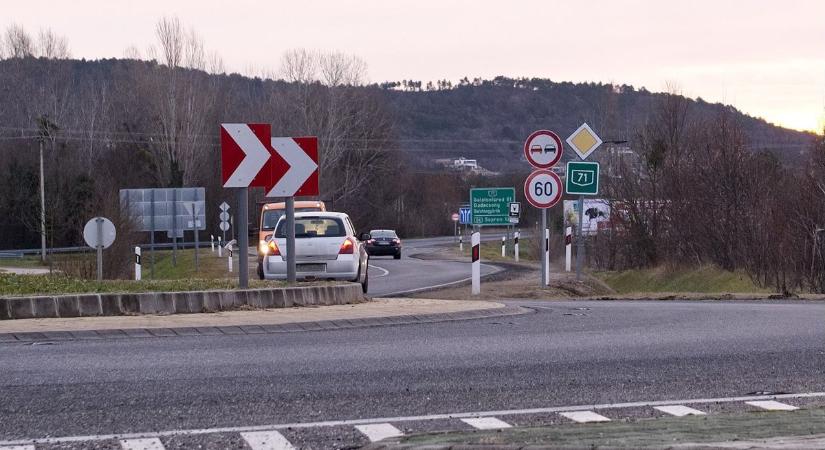 Új sebességkorlátozó tábla Keszthelyen (zaol.hu)