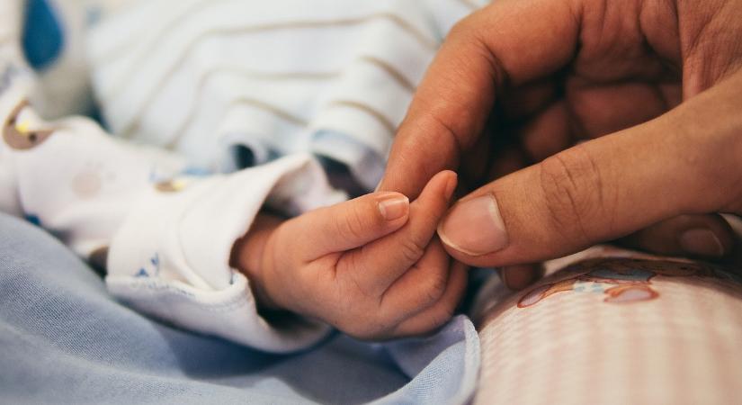 A négy műtüdővel kezelt beteg gyermek közül kettőt jó eséllyel hamarosan biztonságosan levehetnek a készülékről