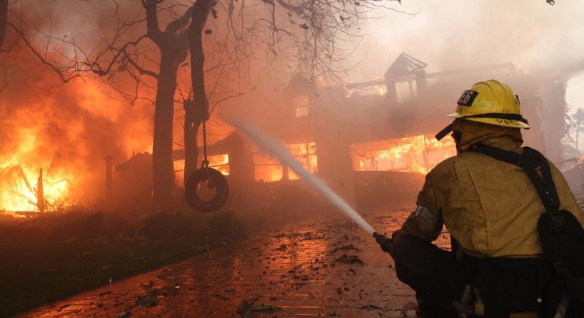 Tűzvész Los Angelesben: emelkedett a halottak száma, folyamatosak a fosztogatások