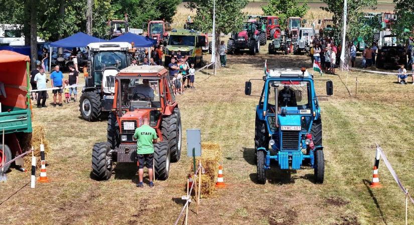 Traktorok dübörögtek, Vespák döngicséltek és még rekord is született