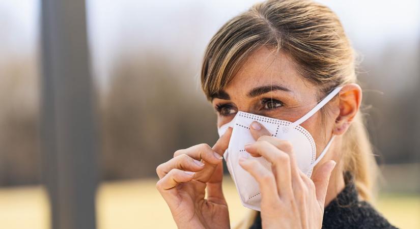 Kötelező a maszkviselet az egészségügyi intézményekben, emelkedik az influenzás betegek száma