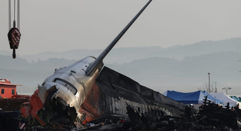 Percekkel a baleset előtt leálltak a dél-koreai Jeju Air adatrögzítői