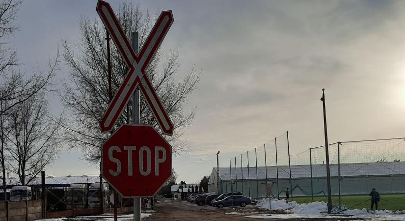 STOP! Sok baleset történt Nyíregyházán ebben a kereszteződésben (fotók)