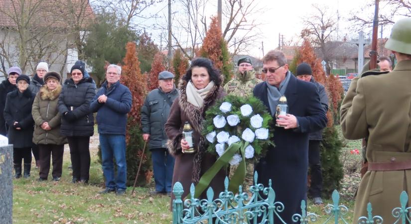 Bényben a doni katasztrófa 82. évfordulójára emlékeztek