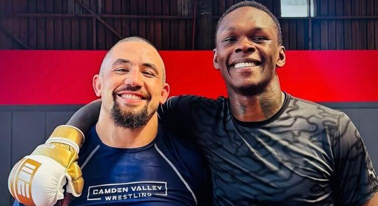 Előkerült egy videó Israel Adesanya és Robert Whittaker edzéséről