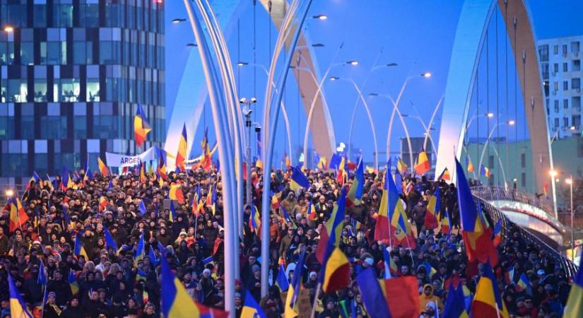 Ijesztően erősödik a román szélsőjobb, a demokráciának talán csak egyetlen esélye maradt