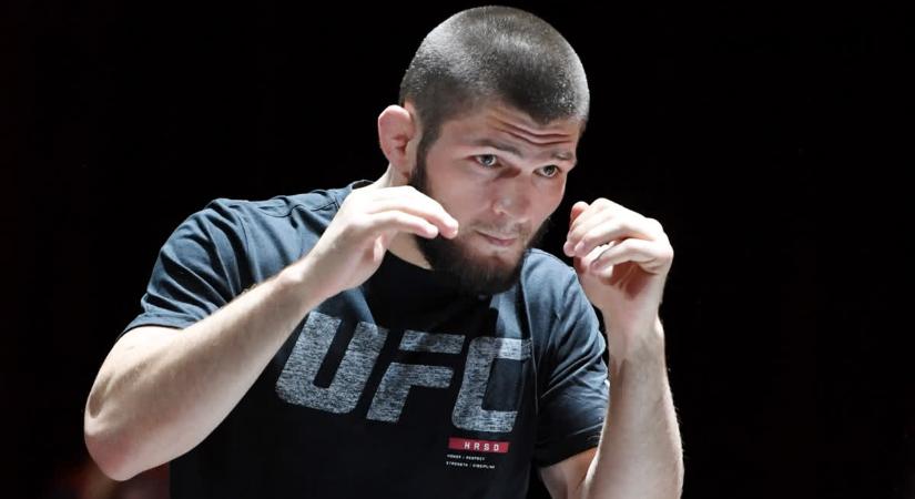 Khabib Nurmagomedov incidensbe került egy repülőjáraton