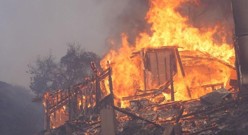 Füstbe borult városok és hősi helytállás – „egy kisember” személyes beszámolója a Los Angeles-i tűzvészéről (Videó)