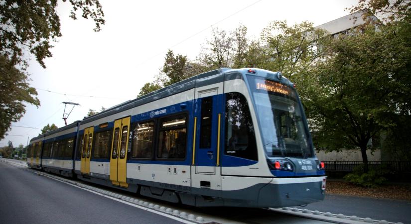 Váltóhiba miatt késett negyedórát reggel a tram-train