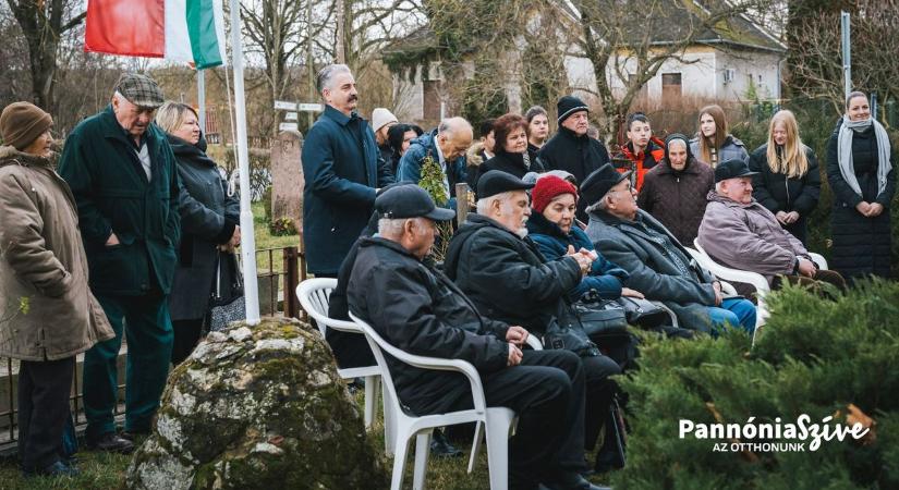 Kései könnyek az elhurcolt fiakért, a szenvedésekért