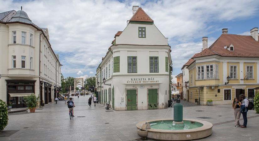 15 milliárd forintot vonnak el idén Győrtől