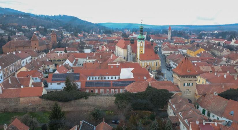 Kőszeg várja Bochkor Gábort - Egy kis kiz ízelítőt kapott a kőszegi vírtusból Bochkor Gábor