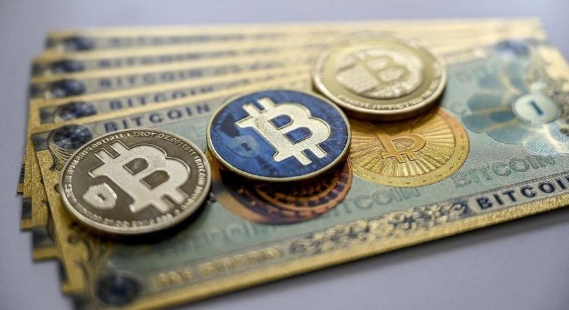 Végtelenül rapszodikus csapkodásba kezdett a bitcoin, 90 ezer dollár alatt és 97 ezer felett is járt fél napon belül