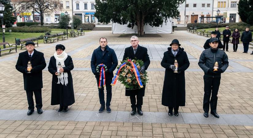 A doni katasztrófa hősei előtt hajtottak fejet Kapuváron