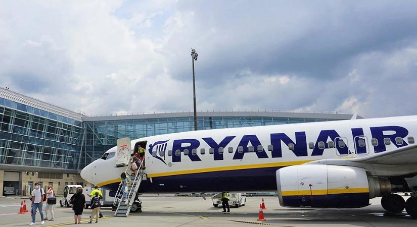 A Ryanair felkérte az európai országokat, hogy vezessenek be alkoholkorlátozást a repülőtereken