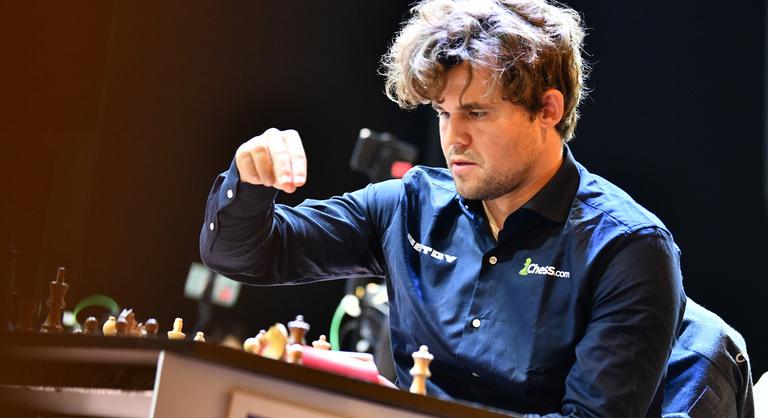 Magnus Carlsen, a világ legjobb sakkozója leigazolt a St. Paulihoz!