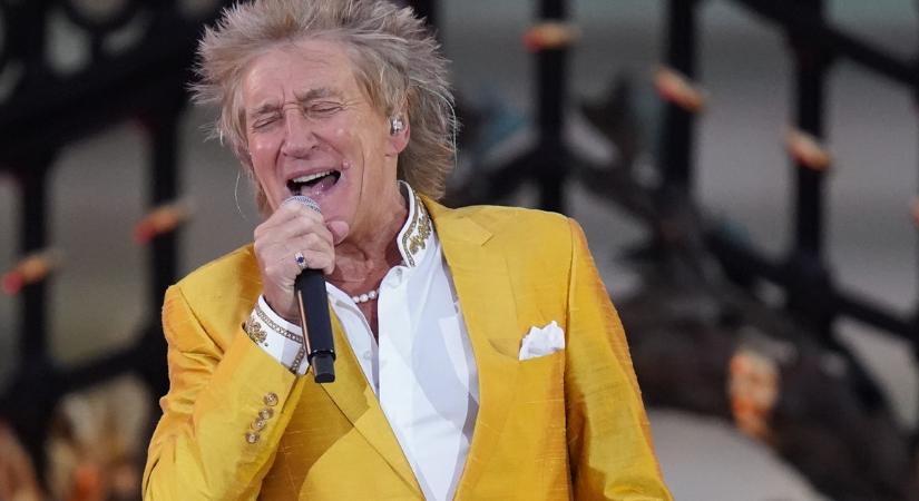 És akkor most a hideg is kiráz mindenkit: ez a csodás hír terjeng a 80 éves Rod Stewart-ról