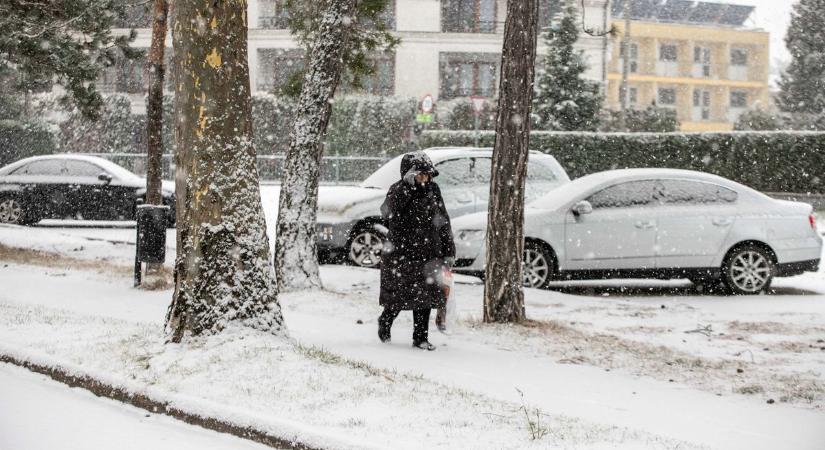 A szerdai havazás újra téli hangulatot hozott a Balatonhoz