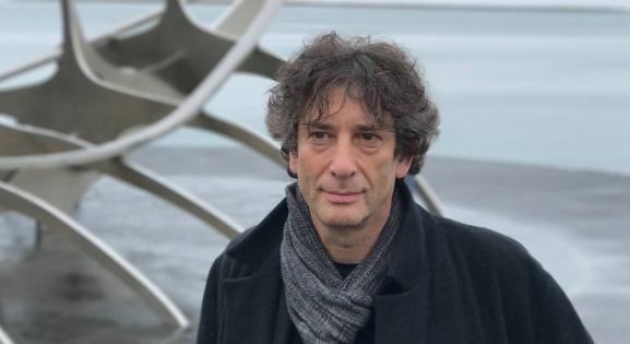 Megszólalt Neil Gaiman: Nem fogadom el, hogy zaklatás történt