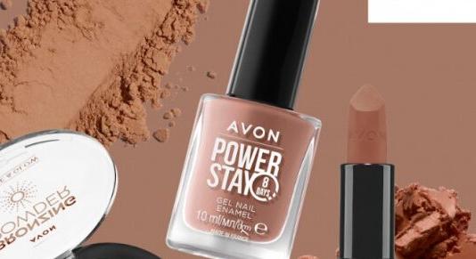 AVON: Első látásra a szívünkbe lopja magát az év színe