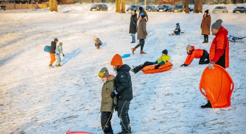 Leesett a hó - tökéletes helyek, ahol csúszhatunk egyet munka után