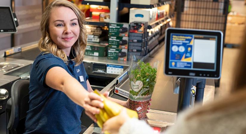 Így segíti az évkezdést a Lidl: januárban 100 extra kupon várja a vásárlókat