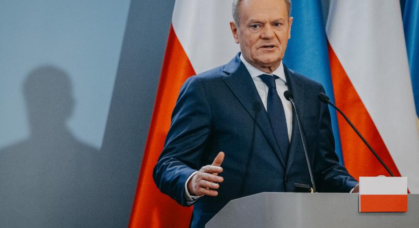 Donald Tusk: Oroszország légiközlekedést érintő terrorcselekményeket tervezett