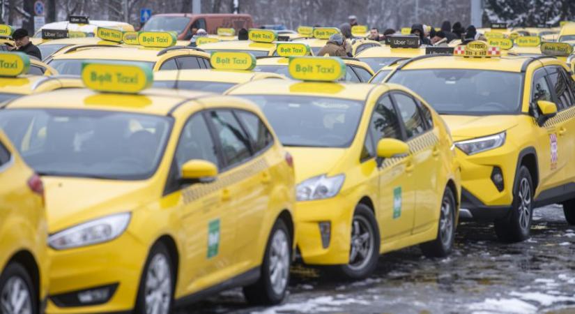 A nagyszabású budapesti demonstráció ellenére nincs teljes összhang a taxis szakszervezetek között