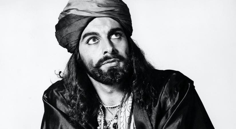 79 évesen is sármos a Sandokan sztárja, Kabir Bedi