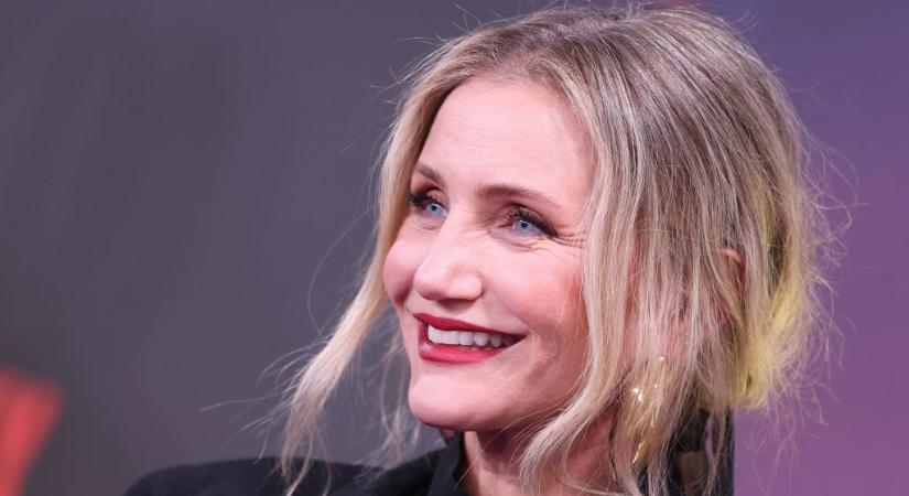 11 év után újra vörös szőnyegezett Cameron Diaz: szettje alapján nem akart megfázni