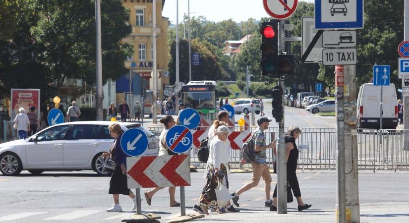 Ezt kellene megváltoztatni a KRESZ-ben a baranyai oktató szerint