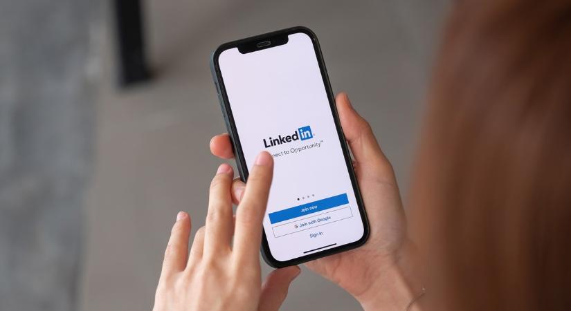 A LinkedIn új ingyenes AI-eszközei hozzásegítik a tökéletes állás megtalálásához