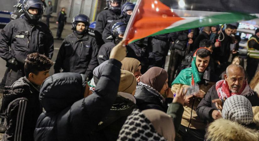 Közeleg a közel-keleti tűzszünet, de addig is lövik egymást "a jobb alkupozícióért"