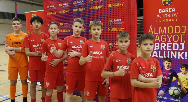 Exkluzív edzőtáborban vesznek részt a Barca Academy Hungary fiatal futballistái