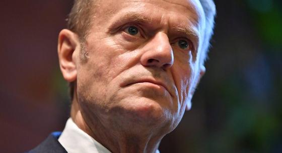 Tusk szerint Oroszország terrortámadásokat tervezett légitársaságok ellen világszerte