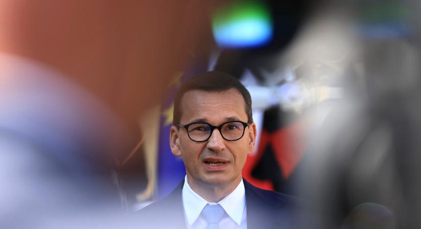 Mateusz Morawiecki kész lemondani mentelmi jogától az ellene kezdeményezett büntetőjogi eljárás miatt